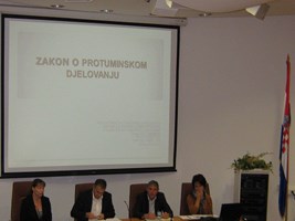 Slika topvijesti/2014/Rujan/zakon o protuminskom djelovanju/okruglistol.jpg